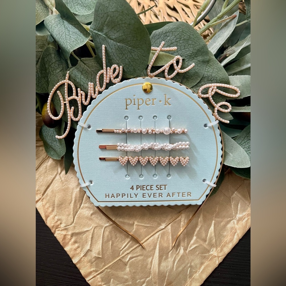 Piper K | 4 pc set “Happily Ever After”, gold and pearl accents, NWT